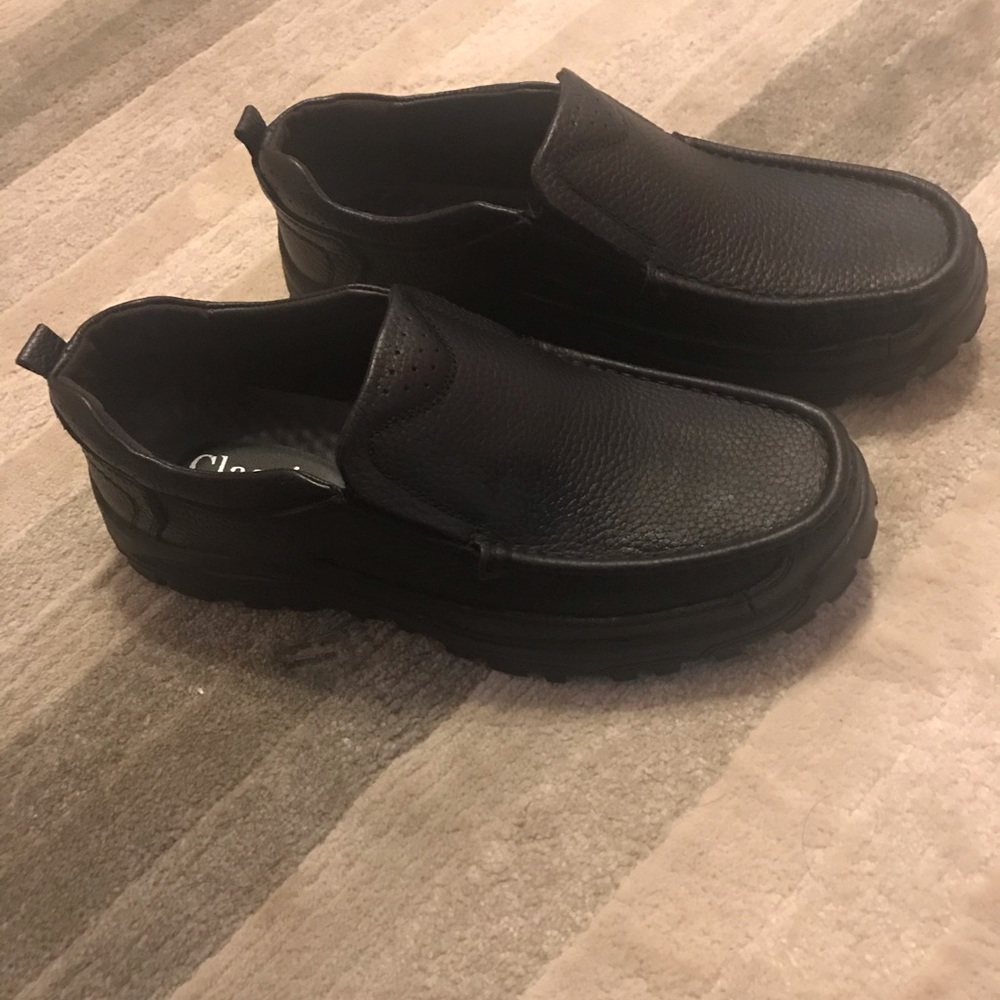 Slip resistant men’s shoes. Size 11.5- 12.Like new